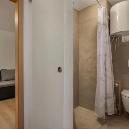 Appartamento Vikis Place *