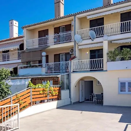 Appartamento Vikis Place *